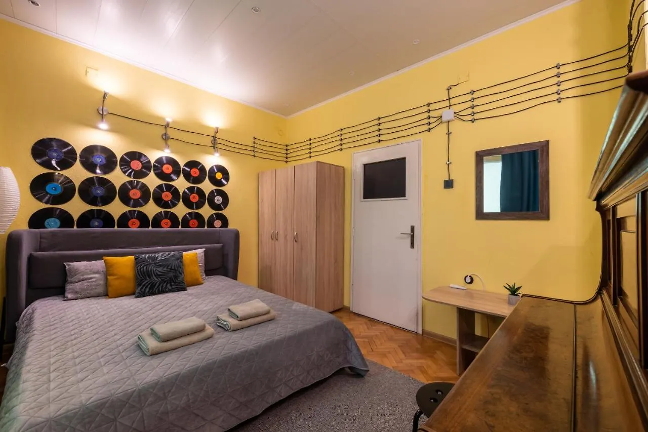 Apartmán Pop Art & Piano Varna 0*,