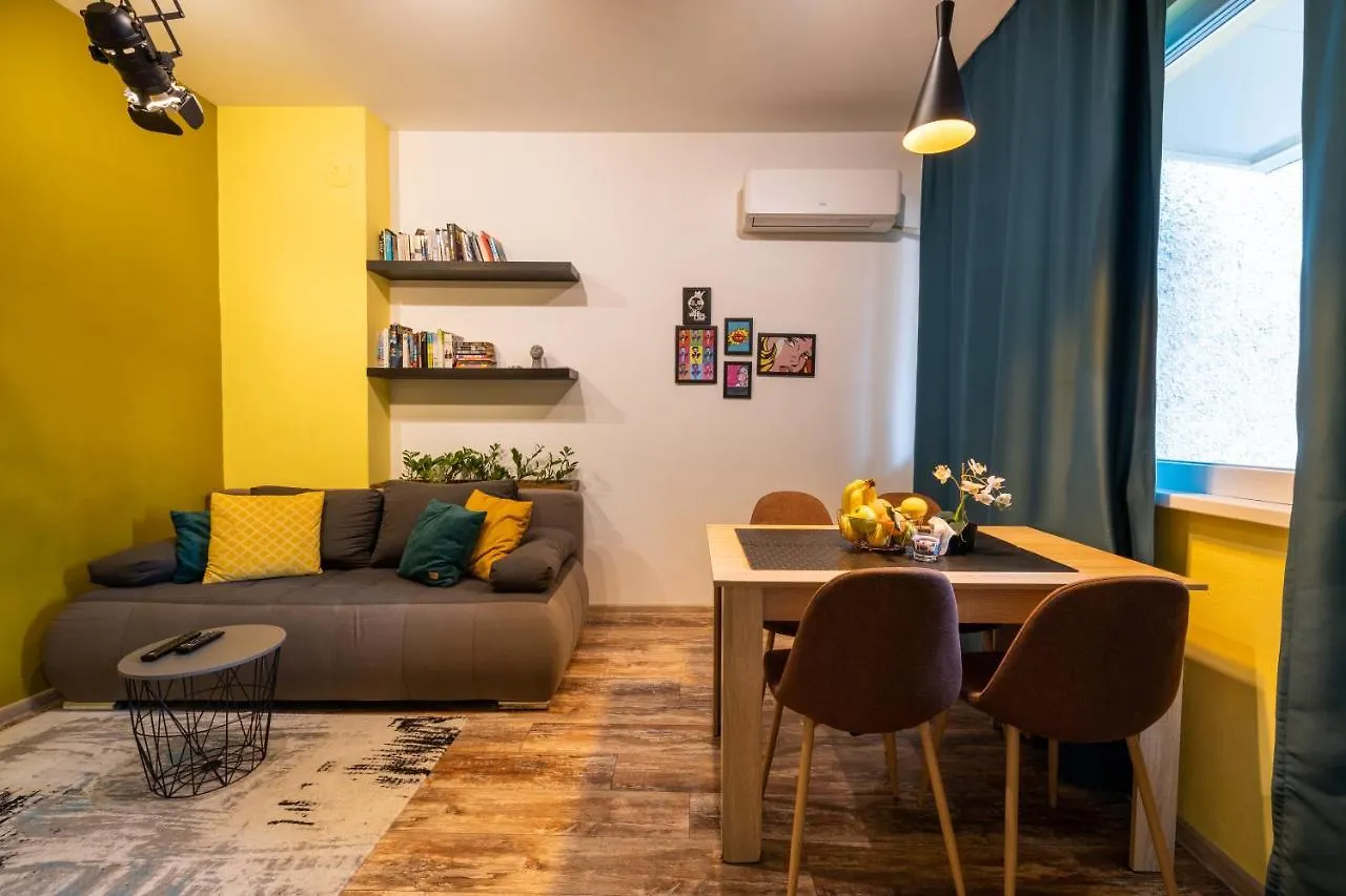 Apartmán Pop Art & Piano Varna Bulharsko