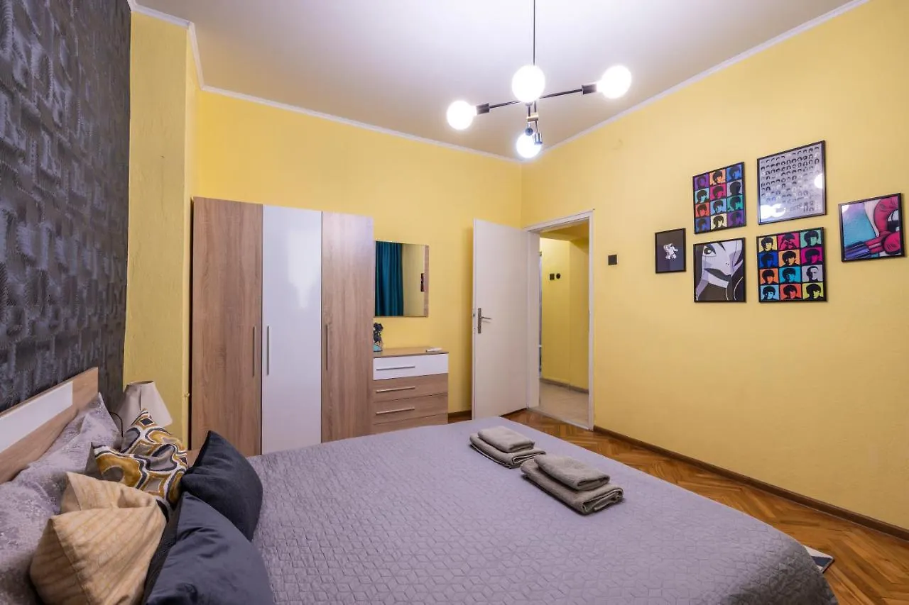 Pop Art & Piano Apartment Varna